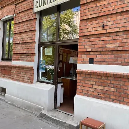 Loft In Historic Building Apartman